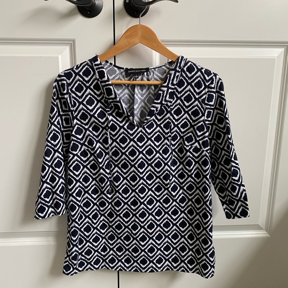 Ladies patterned Summer top Jones New York